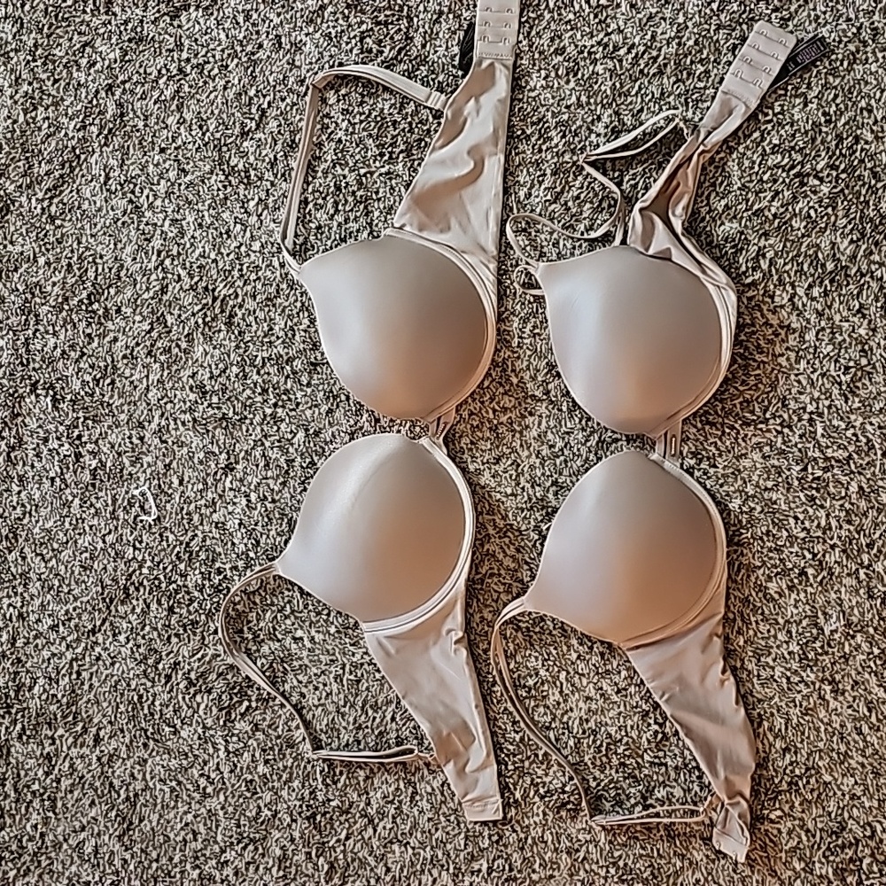 Victoria Secret very sexy push-up bra